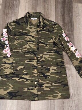 Lisa D Embroidered Camo Jacket S/M